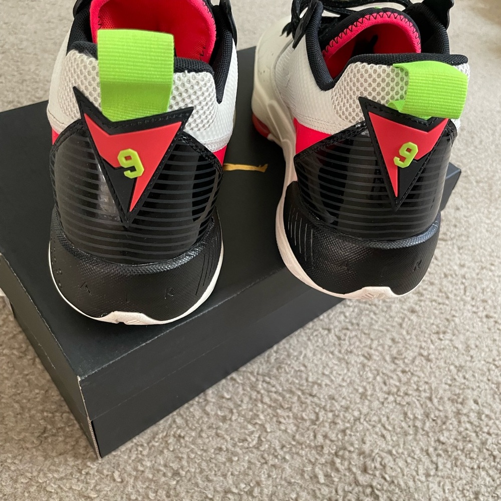 Air Jordan White and Black Sneakers with Neon Accents - Picture 3 of 6